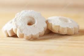 Fratelli Fiori Canestrelli Gourmet Cookies - Authentic Italian Shortcrust Pastry Biscuits Dusting with Icing Sugar - Delicious Sweet Butter Cookies Ideal for Tea Time, Coffee Breaks & Gifting - 2 Pack