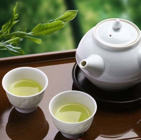 Tealyra - Imperial Yunnan Silver Needle - White Loose Leaf Tea - Top Chinese White Tea - Caffeine Level Low - 200g (7-ounce)