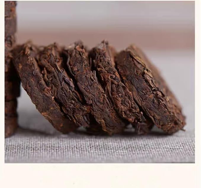 (60Cakes-240Cups) Pu-erh Tea in Bamboo Leaf Tube - Ripe Puerh Tea Cake 21.16 oz/600g And a tea filter,Aged Shou Black Tea
