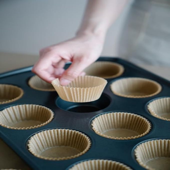 200pcs White Natural Standard Cupcake Liners for Baking Cup, No Smell, Grease-proof Muffin Liners, Standard Size Cupcake Cups for Party, Wedding, Birthday