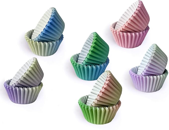 qiqee 300PCS Standard Gradient Cupcake Liners Cupcake Cups 6 Designs Blue Pink Gradient Cupcake Papers Baking Cups Cupcake Wrappers (Medium Size)