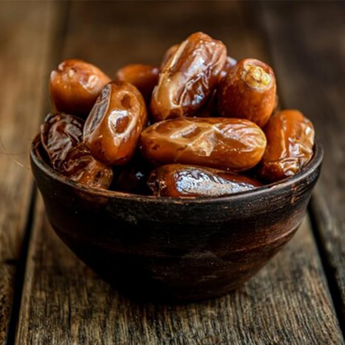 Naturalee Dried Dates 2 lb - Pitted - No Added Sugar, No preservatives - Gluten Free, Vegan, High Fiber Snack