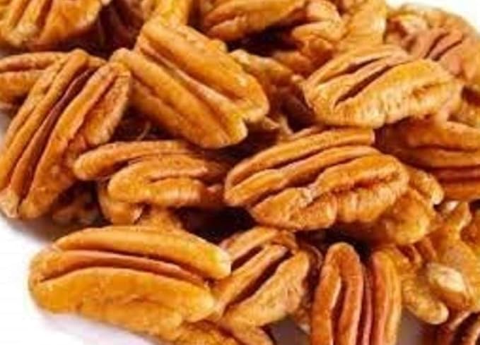 Whole, Shelled & Raw Georgia Pecans by Farm Fresh Unsalted & Handpicked for Freshness| Perfect For Pecan Pie, Cookie, Praline, Butter Recipes & More (2.5 LB)