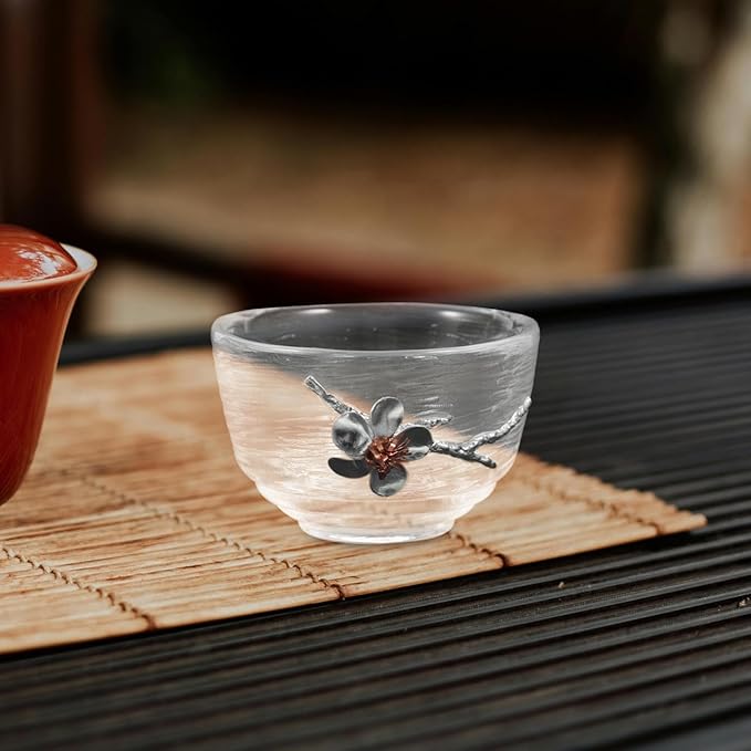 2Pcs Japanese-Style Tea Cups, Heat-Resistant Glass Plum Blossom Hammered Teacups for Tea, Sake, Plum Wine, Home Decor, 2.55 X 2.36 X 1.77 Inches