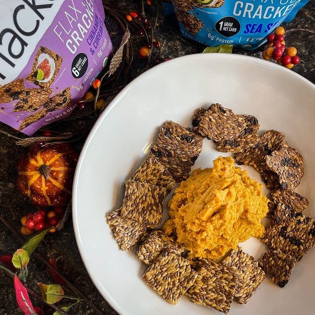 Flackers Organic Flax Seed Crackers Cinnamon & Currants, 5 Ounce 6-Pack, Gluten Free, Non GMO, Vegan, Naturally Sweet