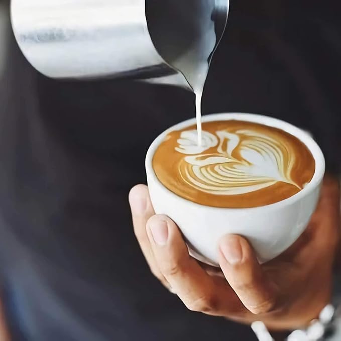 250ml Stainless Steel Milk Frothing Pitcher ??Espresso Steaming Pitchers 8 Oz, Precision Pouring for Perfect Latte Art, Frother cup, Coffee Cappuccino Jug