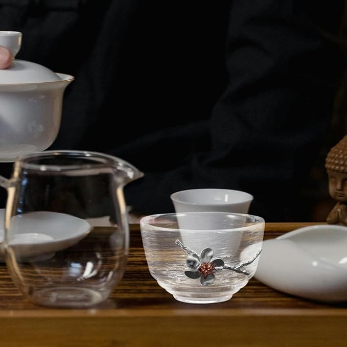 2Pcs Japanese-Style Tea Cups, Heat-Resistant Glass Plum Blossom Hammered Teacups for Tea, Sake, Plum Wine, Home Decor, 2.55 X 2.36 X 1.77 Inches
