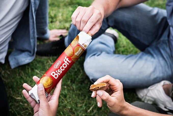 Lotus Biscoff Sandwich Cookies, Biscoff Cream, 15 Cookies per pack, 5.29 Ounce (Pack of 9)