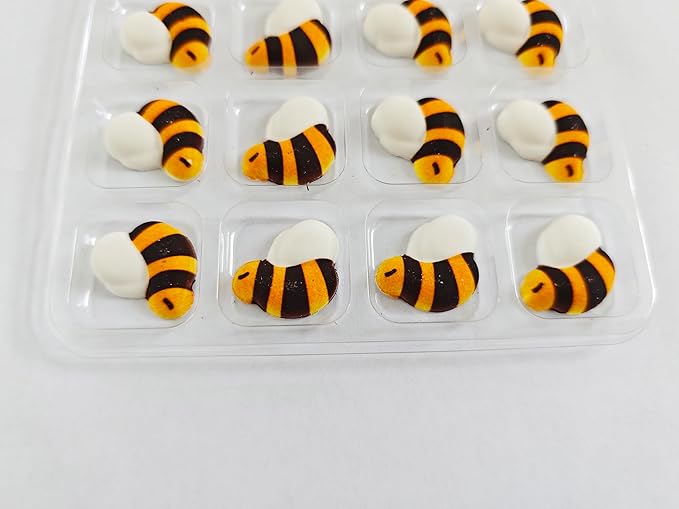 Edible 16 pieces 3D Bee cake decorations, Bees cupcake toppers, perfect Icing Cookies decro for Valentine's Day Birthday Halloween Thanksgiving Christmas party Team Dinner