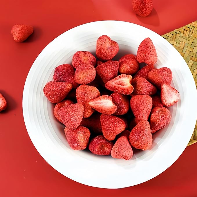 Premium Freeze Dried Strawberries 50-55 per bag,Whole Big Natural Dried Strawberries No Additives,Dehydrated Strawberry No Sugar Added,Snacks 3.52OZ/100g