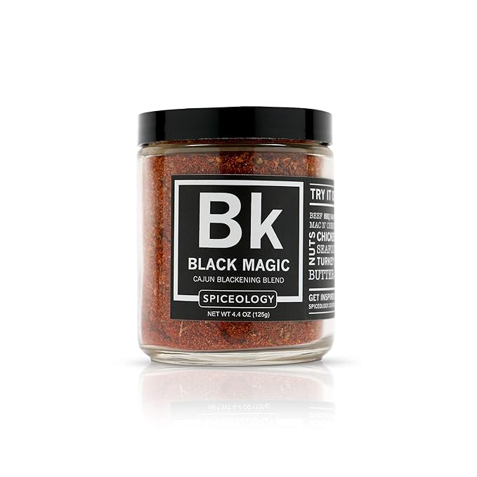 Spiceology - BBQ Rubs Gift Set - 8-Pack of Large Spice Blend and Seasoning Jars - Steak, Chicken, Fish Barbeque, and All-Purpose Seasonings