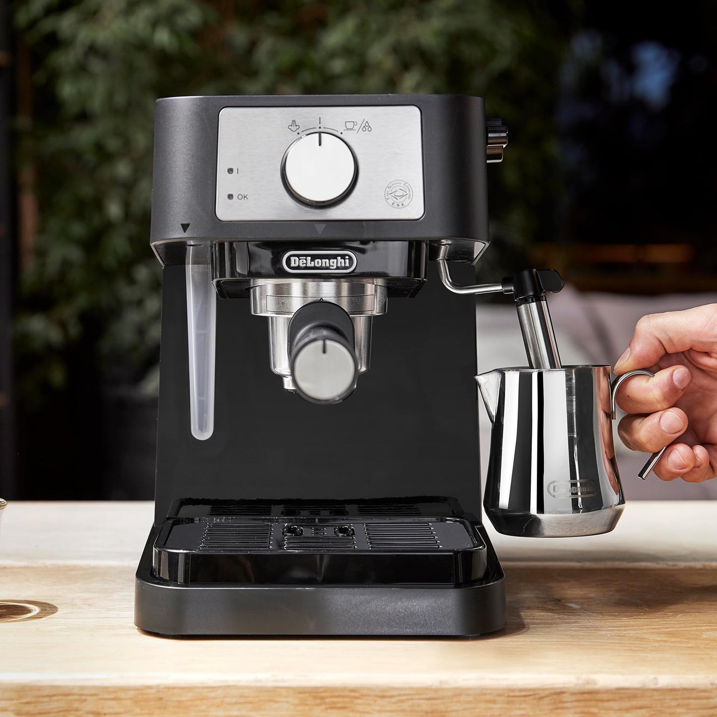 De'Longhi Stilosa Compact Manual Espresso Machine, Manual Milk Frother