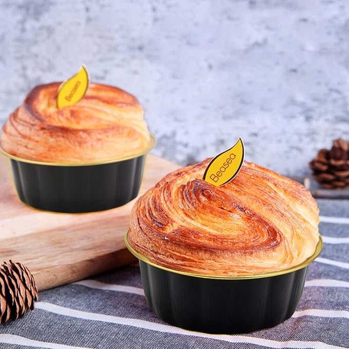 Beasea Disposable Ramekins 8oz, 100 Pack Black Gold Aluminum Foil Cups with Lids, Disposable Creme Brulee Muffin Cupcake Baking Cup Mini Pudding Cups for Party Wedding Birthday