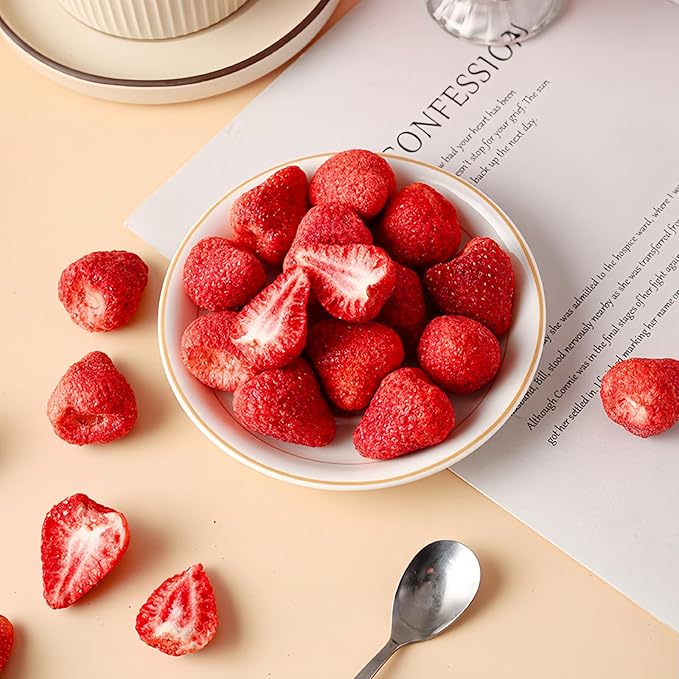 Premium Freeze Dried Strawberries 95-100 per bag,7.05OZ/200g Whole Big Natural Dried Strawberries No Additives,Dehydrated Strawberry No Sugar Added,Snacks