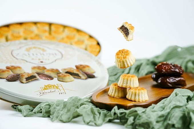 Zaitoune Date Maamoul - 18 oz | Middle Eastern Buttery Date Filled Cookies in a Beautiful Gift Tin | Luxury Authentic Arabic Pastry with Natural Fruit | Traditional Recipe & Handmade in Turkey