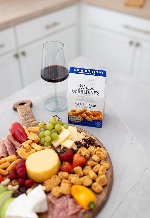 Mama Geraldine's - Aged Cheddar Cheese Straws - 4.5 Ounce, 12 Pack - Crisps, Chips, Gourmet Baked Snacks, Bite Sized Cheese Straw Snacks for Appetizer