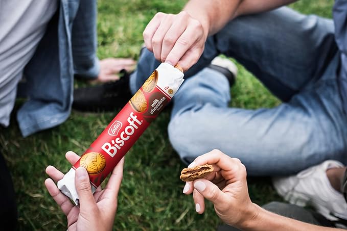 Lotus Biscoff Sandwich Cookies, Milk Chocolate Cream, 15 Cookies per pack, 5.29 Ounce (Pack of 9)