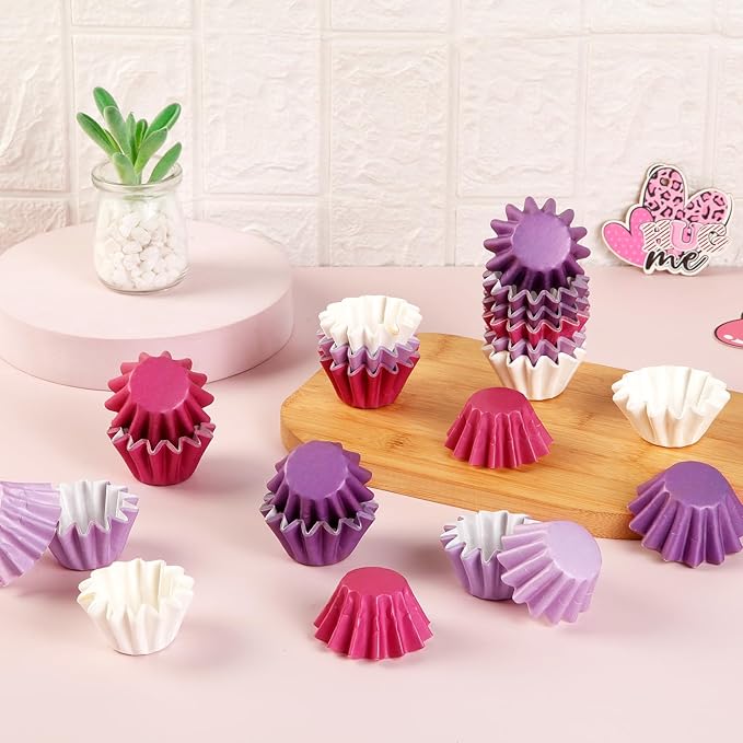 Quera 200Pcs Purple Grease-Resistant Mini Cupcake Liners Wedding Muffin Baking Cups Baby Shower Cupcake Wrappers for Wedding Birthday Holiday Party or Baby Shower(1.18 x 1.18 in)