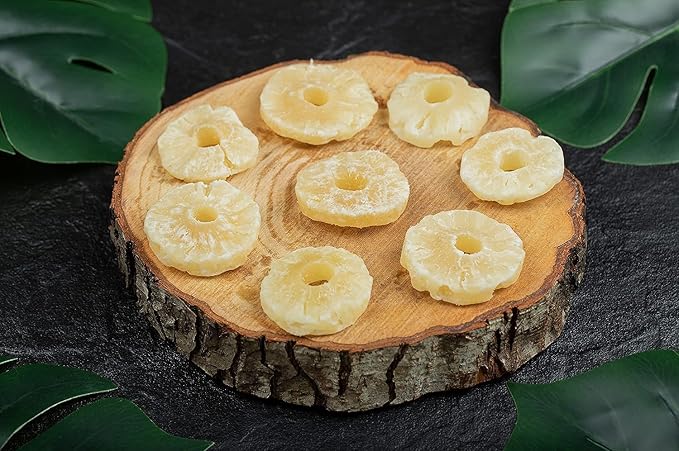 Anna and Sarah Dehydrated Pineapple Ring Slice 32 Oz, Low Sugar, NO SO2 (NO SULPHUR), Natural, Fresh Sweet Dried Tropical Pineapple Slices for Snacking & Baking in Resealable Bag 2 Lbs