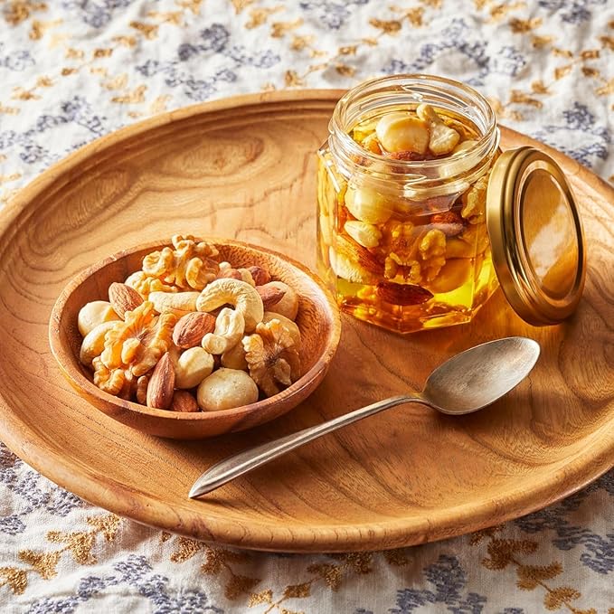 Anna and Sarah California Raw Walnuts-Halves & Pieces 48 Oz -100% Natural, No Preservatives, Non-GMO, Kosher, Vegan, No Salt, Shelled Walnuts in Resealable Bag, 3 Lbs