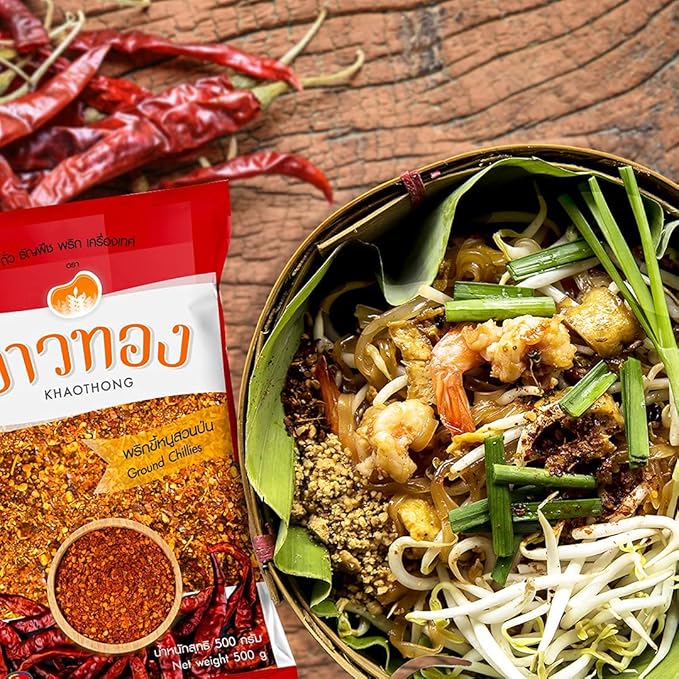 Khaothong Thai Ground Chili Pepper, Crushed Thai chili peppers, Ground red chili, Hot chili flakes, 100g (3.52 oz) Dried crushed chili seasonings