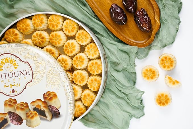 Zaitoune Date Maamoul - 18 oz | Middle Eastern Buttery Date Filled Cookies in a Beautiful Gift Tin | Luxury Authentic Arabic Pastry with Natural Fruit | Traditional Recipe & Handmade in Turkey