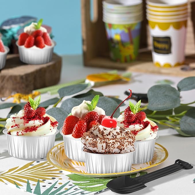 100Pack Alluminum Cupcake Containers, 5oz Dessert Cups with Lids, Mini Cake Pans With Lids&Spoons for Gift Holiday Party Cake Baking Sales Mini Storage Box Stackable Portable (silver)