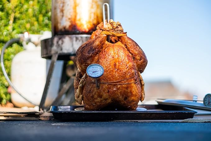 Stan?™s Big Red Bird Rub ??Poultry Seasoning for BBQ Chicken and Fried Turkey ??Perfect Beer Can, Spatchcock, Wings ??All Natural, Gluten-Free, Low Salt, No MSG ??3oz Fresh-Sealed Pouch in Reusable Tin