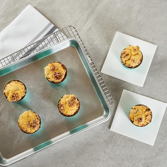 Panificio 3 Ounce Cupcake Wrappers, 200 Scalloped Baking Cups - Oven-Ready, Greaseproof, Turquoise Paper Cupcake Liners, Disposable, For Birthdays, Baby Showers, Or Weddings - Restaurantware