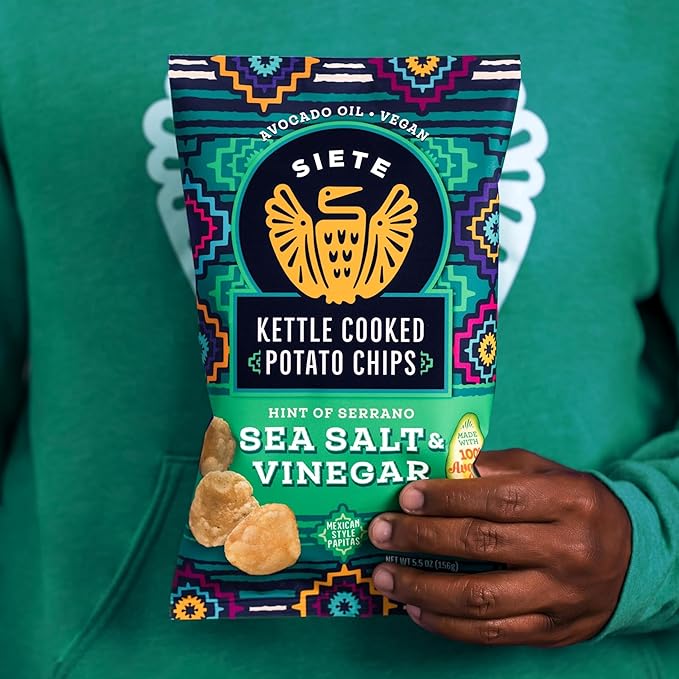 Siete Grain Free Potato Chips | Kettle Cooked | Gluten Free Chips | Vegan Snacks | Non GMO | Sea Salt & Vinegar, 5.5 Ounce (Pack of 6)