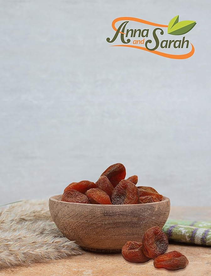 Anna and Sarah Organic Dried Apricots No-Added Sugar, Sweet and Tangy Delights for Snacking, Unsulphured, in Resealable Bag 2 Lbs