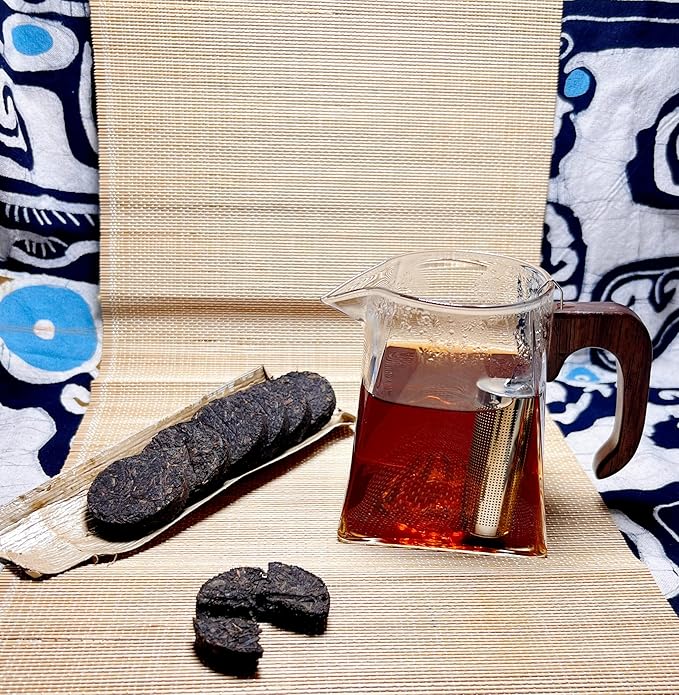 (60Cakes-240Cups) Pu-erh Tea in Bamboo Leaf Tube - Ripe Puerh Tea Cake 21.16 oz/600g And a tea filter,Aged Shou Black Tea