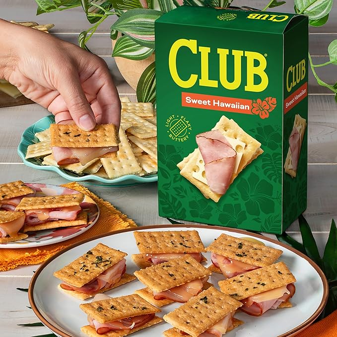 Club Crackers, Lunch Snacks, Snack Crackers, Sweet Hawaiian, 13.7oz Box (1 Box)