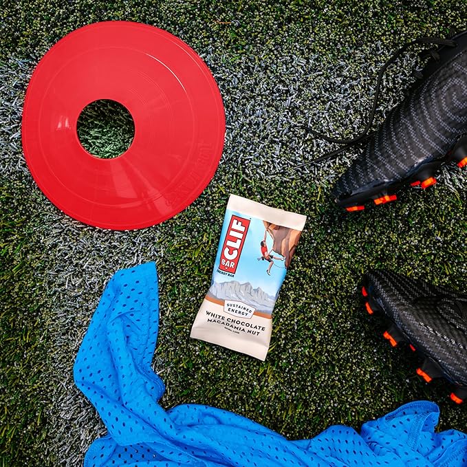 CLIF BAR - White Chocolate Macadamia Nut Flavor - Made with Organic Oats - Energy Bars - Non-GMO - Plant Based Protein Bars (15 Pack)
