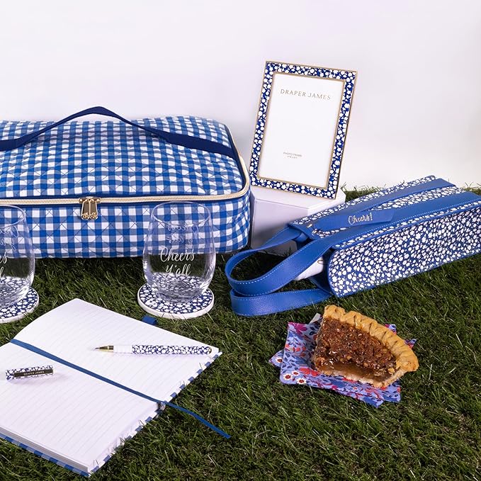 Draper James Insulated Casserole Carrier for Hot and Cold, Quilted with Handle for 16x10 Pan, Riviera Blue Gingham