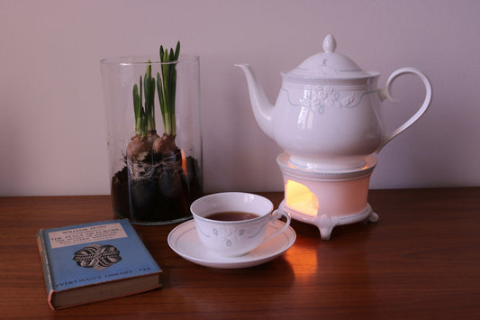 Tea Rituals for Calm Mornings and Cozy Evenings