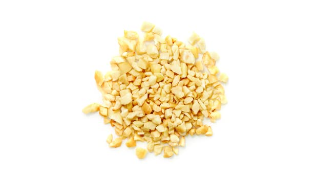 Yupik Nuts Cashews, Large Pieces, 2.2 lb (35.2 oz), Kosher, Natural, Unseasoned, No Added Oil, Fat, Salt, or Sugar, High in Protein and Iron, Low in Sodium, Ideal for Snacking, Cooking, and Toppings