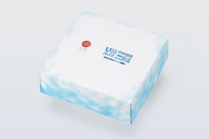 ADERIA Tsugaru Vidro Sake Glasses and Glass Sake Carafe Set [4 Shades of Tsugaru Blue]: 1 Sake Carafe and 4 Sake Cups in Gift Box (Handmade in Japan)