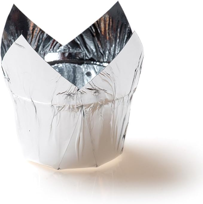Restaurantware 4 Ounce 200 Tulip Shaped Grease Resistant Oven Safe Metallic Silver Paper For Parties and Weddings