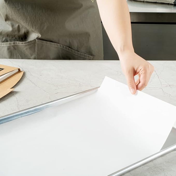 Restaurantware Pastry Tek 12 x 16 Inch Parchment Paper Sheets 200 Greaseproof Baking Sheets For Oven - Pre-Cut Double-Sided Silicone Coating White Paper Nonstick Baking Sheets Half-Size