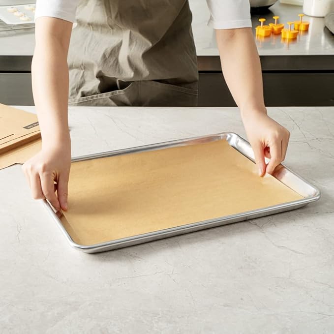 Restaurantware Pastry Tek 12 x 16 Inch Parchment Paper Sheets 200 Greaseproof Baking Sheets For Oven - Pre-Cut Double-Sided Silicone Coating Unbleached Paper Nonstick Baking Sheets Half-Size