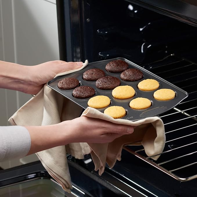 GUSTO [500 Pcs] Kraft Mini Cupcake Liners for Baking - Food Grade & Grease-Proof, Durable Baking Cups for Muffins, Cupcakes, and More - Formerly Comfy Package