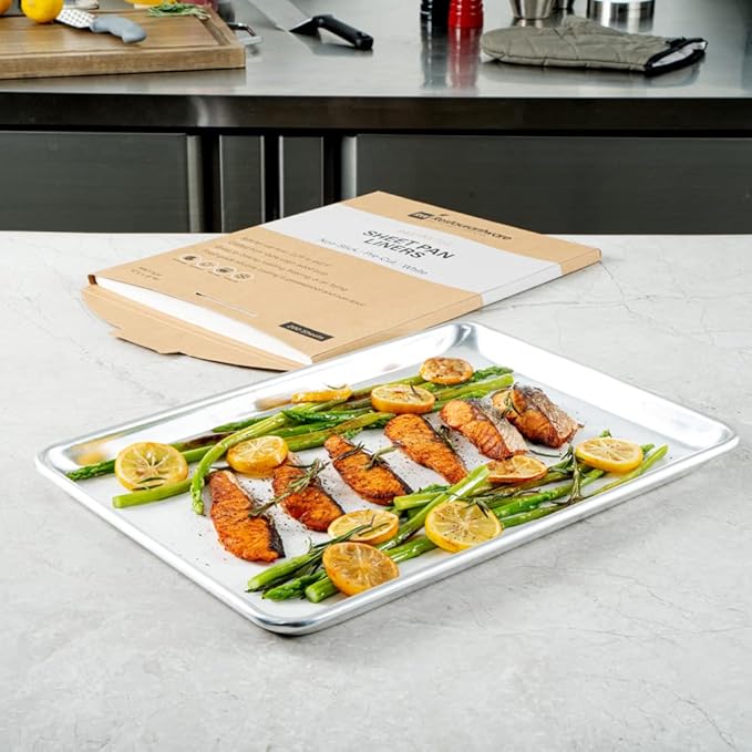 Restaurantware Pastry Tek 12 x 16 Inch Parchment Paper Sheets 1000 Greaseproof Baking Sheets For Oven - Pre-Cut Double-Sided Silicone Coating White Paper Nonstick Baking Sheets Half-Size
