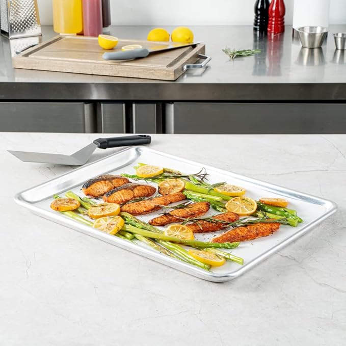 Restaurantware Pastry Tek 12 x 16 Inch Parchment Paper Sheets 1000 Greaseproof Baking Sheets For Oven - Pre-Cut Double-Sided Silicone Coating White Paper Nonstick Baking Sheets Half-Size