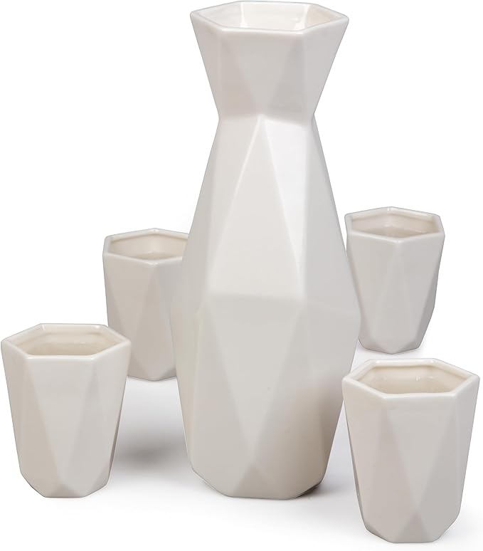 D'Eco 5 Piece Traditional Porcelain Japanese Sake Set, White - 1 Tokkuri Bottle (18 oz) and 4 Ochko Cups - Unique Modern Design - Great Gift Set for Weddings or Housewarmings