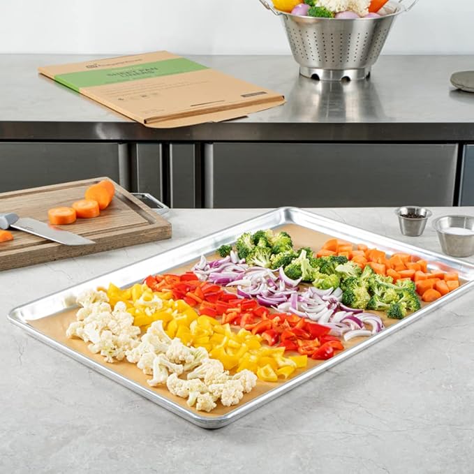 Restaurantware Pastry Tek 16 x 24 Inch Parchment Paper Sheets 200 Greaseproof Baking Sheets For Oven - Pre-Cut Double-Sided Silicone Coating Unbleached Paper Nonstick Baking Sheets Full-Size