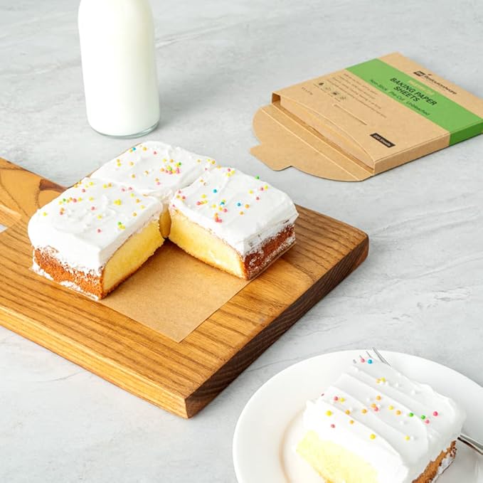 Restaurantware Pastry Tek 5 x 5 Inch Parchment Paper Sheets 200 Greaseproof Baking Sheets For Oven - Pre-cut Double-Sided Silicone Coating Unbleached Paper Nonstick Baking Sheets Reusable