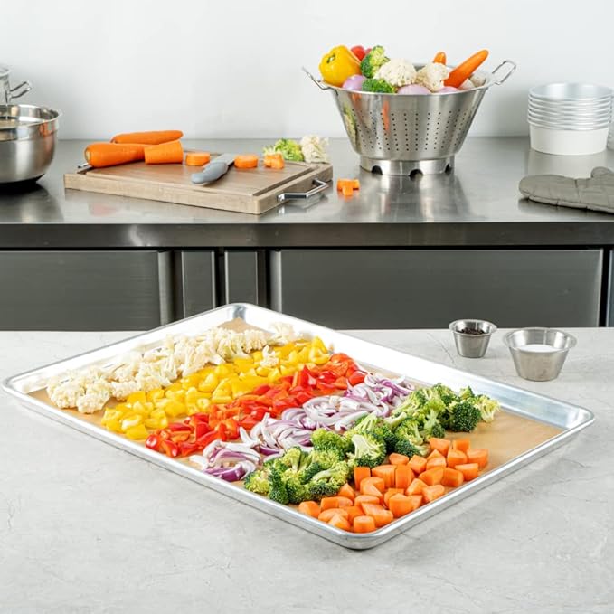 Restaurantware Pastry Tek 16 x 24 Inch Parchment Paper Sheets 200 Greaseproof Baking Sheets For Oven - Pre-Cut Double-Sided Silicone Coating Unbleached Paper Nonstick Baking Sheets Full-Size