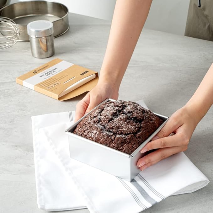 Restaurantware Pastry Tek 5 x 5 Inch Parchment Paper Sheets 1000 Greaseproof Baking Sheets For Oven - Pre-cut Double-Sided Silicone Coating White Paper Nonstick Baking Sheets Reusable