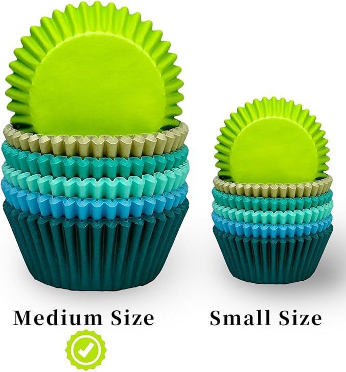 qiqee 300-Count Cupcake Liners Cupcake Cups Food Grade Solid Green Blue Color Cupcake Papers Baking Cups Cupcake Wrappers (Standard Size)